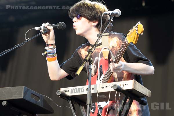 DECLAN MCKENNA - 2015-07-16 - PARIS - Parvis de l'Hotel de Ville - 